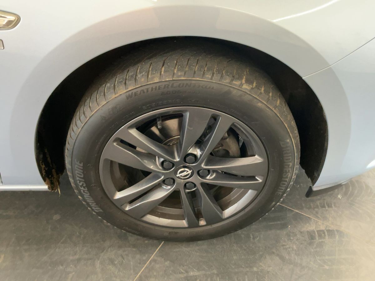 Opel Astra 2019 — photo 12