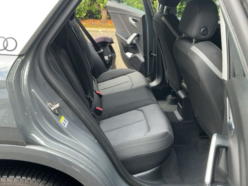 Audi Q2 1.6 TDI Sport edition — zdjęcie 14