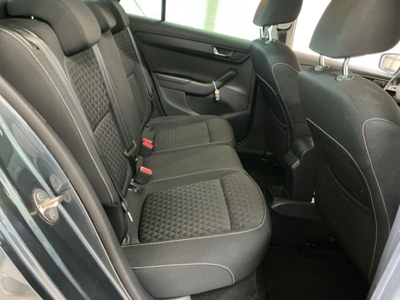 Skoda Fabia 1.4 TDI Drive — zdjęcie 14