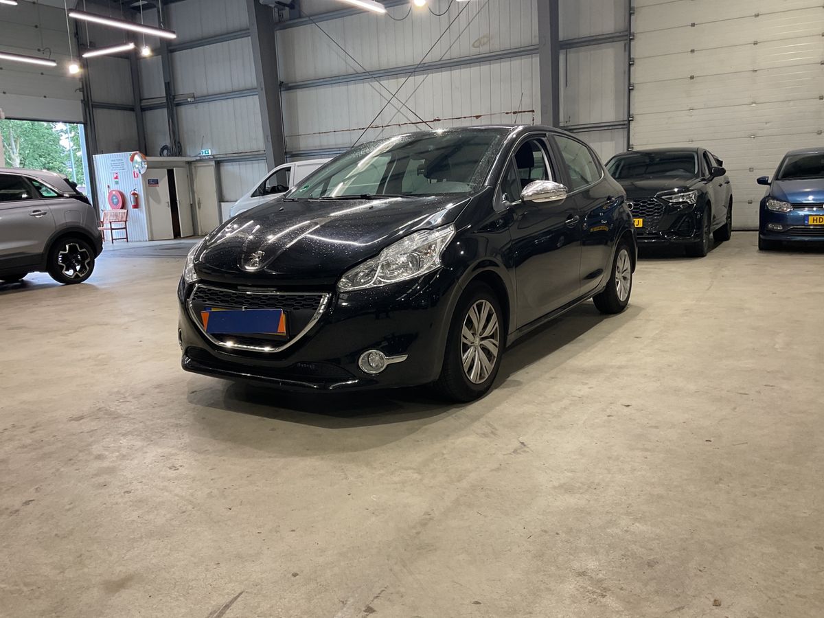 Peugeot 208 2014