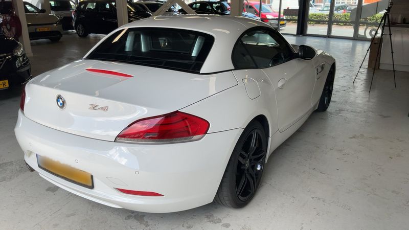 BMW Z4 sDrive 30i — zdjęcie 6