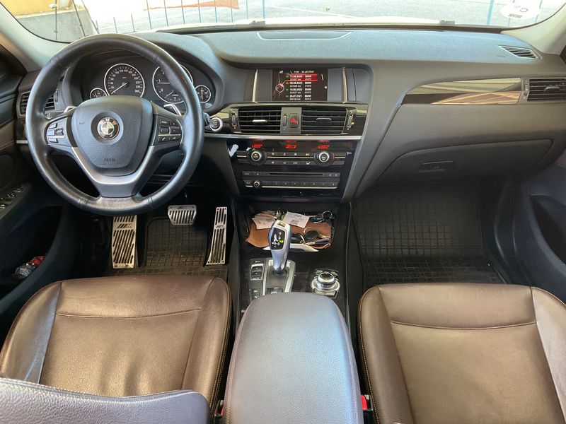 BMW X4 xDrive 20d — zdjęcie 12