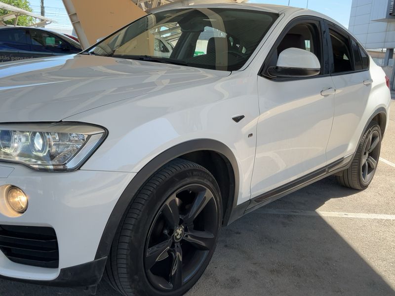 BMW X4 xDrive 20d — zdjęcie 2
