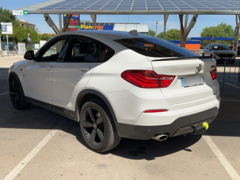 BMW X4 xDrive 20d — zdjęcie 3