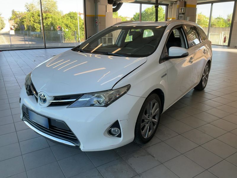 Auris Touring Sports 1.8 Hybrid Active