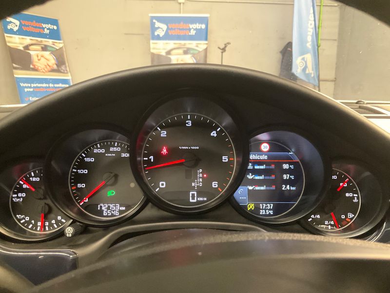 Porsche Panamera Diesel — zdjęcie 13