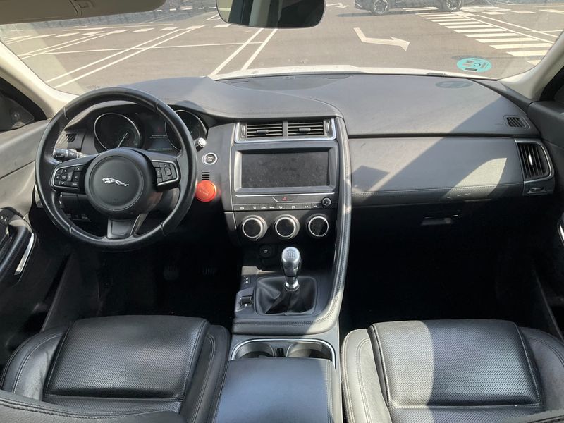Jaguar E-Pace D150 S — zdjęcie 12