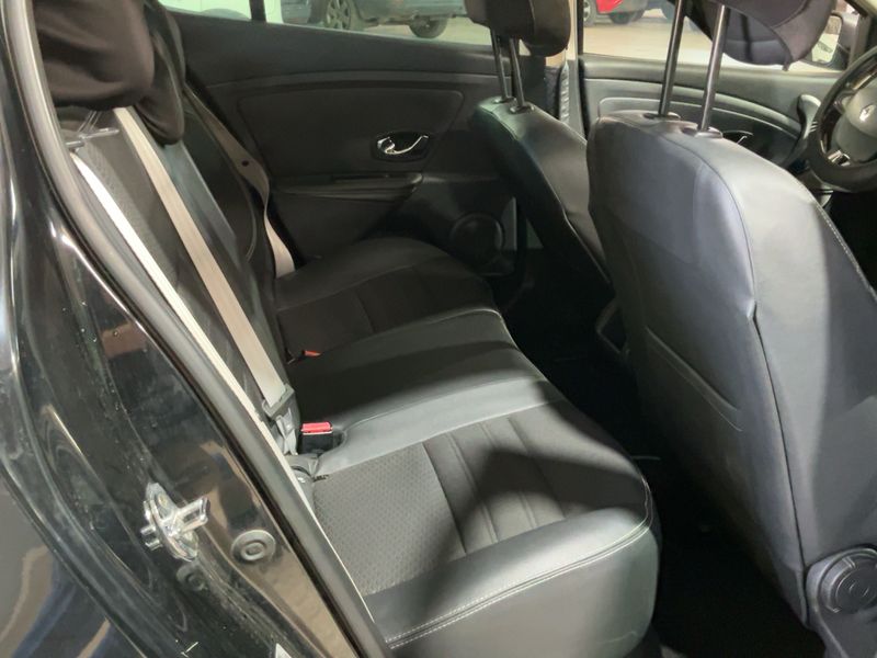 Renault Megane 1.5 dCi BOSE Edition 2014 – снимка 19