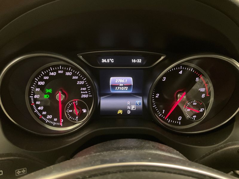 Mercedes-Benz GLA-Klasse GLA 220 d 4Matic Fascination 2017 – снимка 18