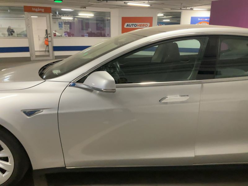 Tesla Model S P85 Performance — zdjęcie 4