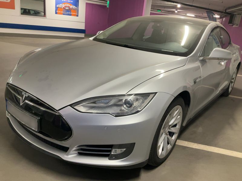 Tesla Model S P85 Performance