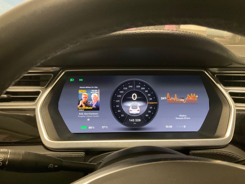 Tesla Model S P85 Performance — zdjęcie 13