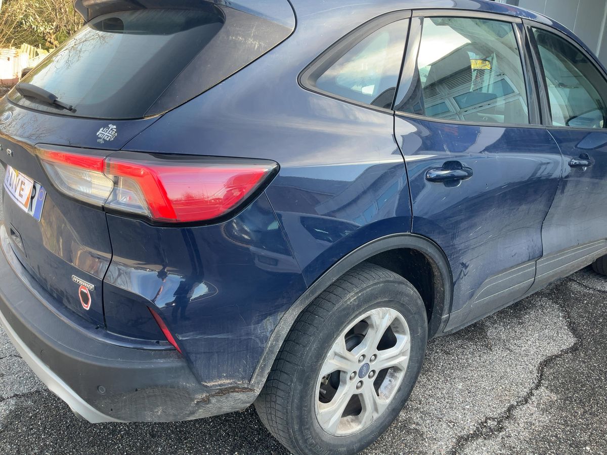 Ford Kuga 2021 — photo 9