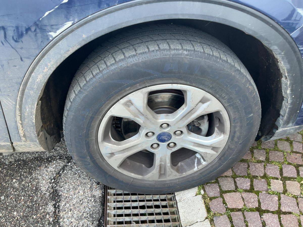Ford Kuga 2021 — photo 12