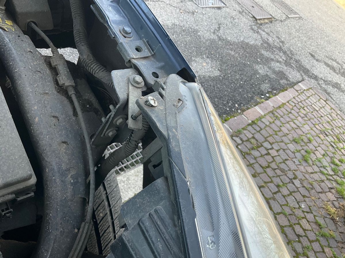 Ford Kuga 2021 — photo 3