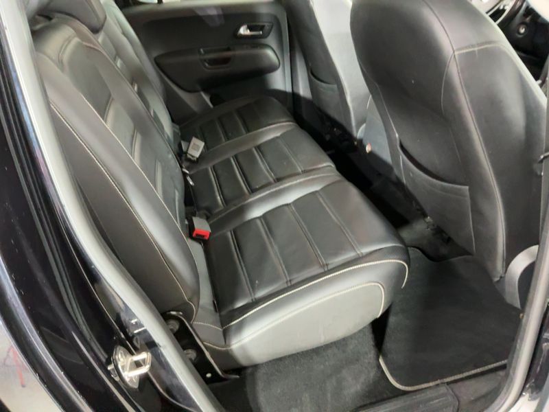 Volkswagen Amarok 3.0 V6 TDI Aventura DoubleCab 4Motion — zdjęcie 14