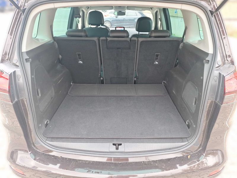 Opel Zafira Tourer 2.0 CDTI Business Innovation — zdjęcie 9