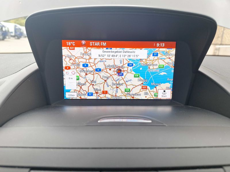 Opel Zafira Tourer 2.0 CDTI Business Innovation — zdjęcie 13