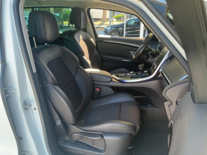 Renault Espace 1.8 TCe Energy Zen — zdjęcie 11