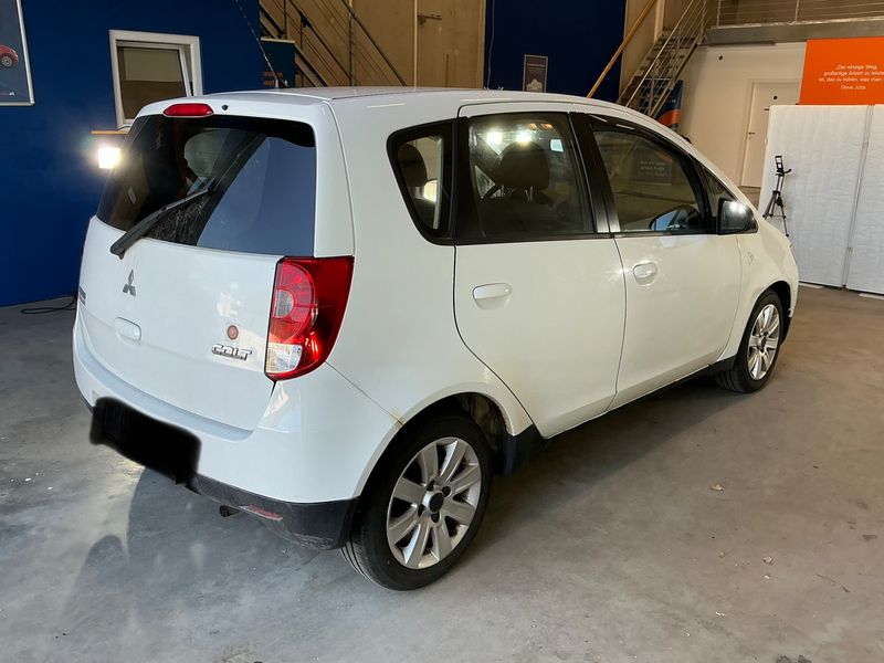 Mitsubishi Colt 1.1 ClearTec Inform — zdjęcie 2