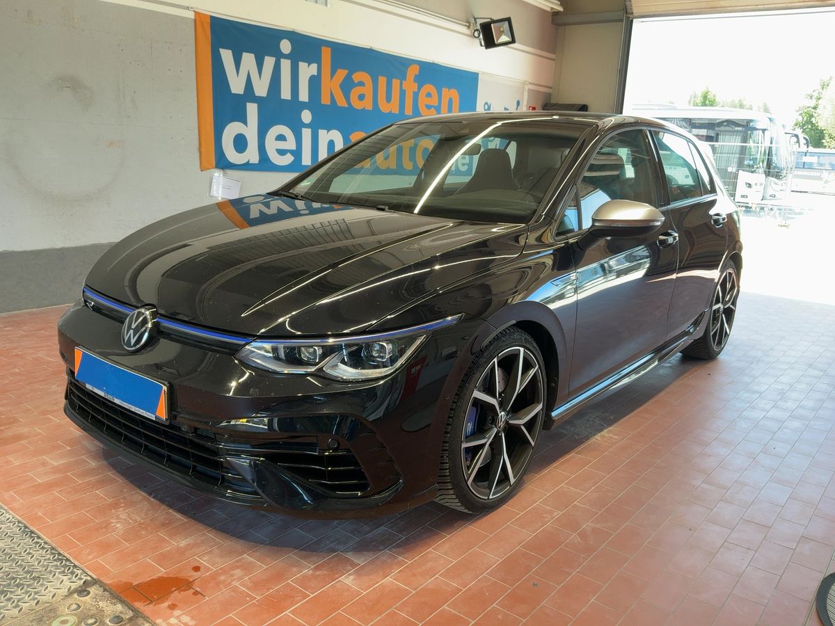 Volkswagen Golf VIII 2.0 TSI R 4Motion