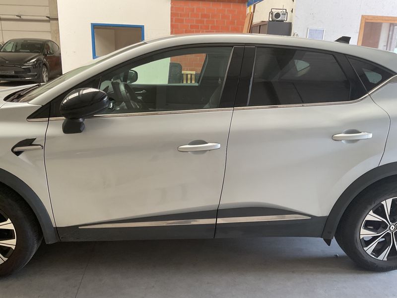 Renault Captur 1.6 Hybrid E-Tech Techno — zdjęcie 4