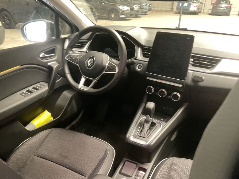 Renault Captur 1.6 Hybrid E-Tech Techno — zdjęcie 12