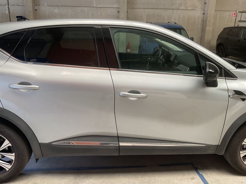 Renault Captur 1.6 Hybrid E-Tech Techno — zdjęcie 7
