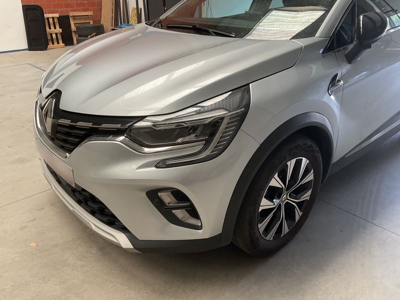 Renault Captur 1.6 Hybrid E-Tech Techno — zdjęcie 2
