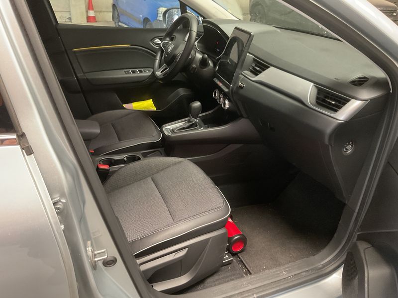 Renault Captur 1.6 Hybrid E-Tech Techno — zdjęcie 11
