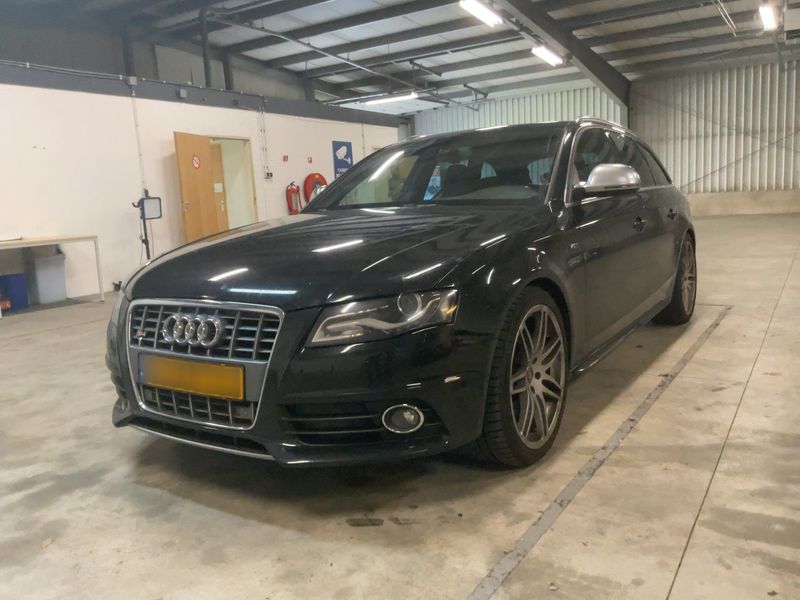 Audi S4 3.0 V6 TFSI quattro