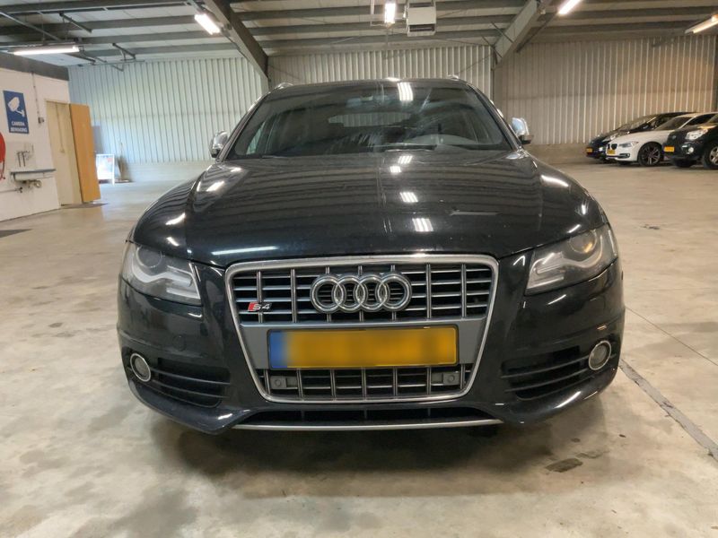 Audi S4 3.0 V6 TFSI quattro — zdjęcie 9