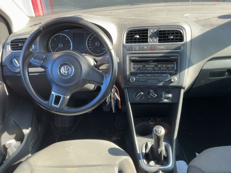 Volkswagen Polo 1.6 TDI Comfortline — zdjęcie 12
