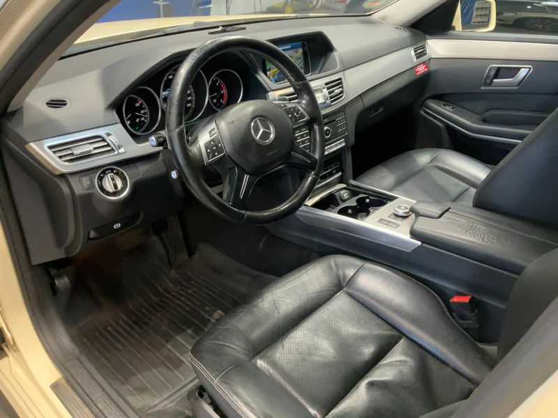 Mercedes-Benz E-Klasse E 220 CDI T BlueTEC 2015 – снимка 17