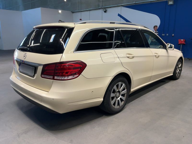 Mercedes-Benz E-Klasse E 220 CDI T BlueTEC 2015 – снимка 8