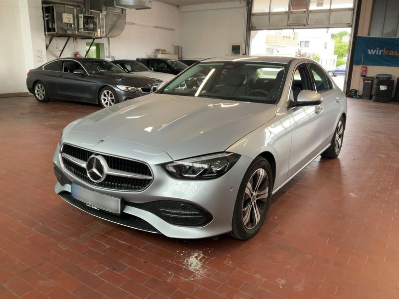 Mercedes-Benz C-Klasse C 180 Mild-Hybrid Avantgarde — zdjęcie 1