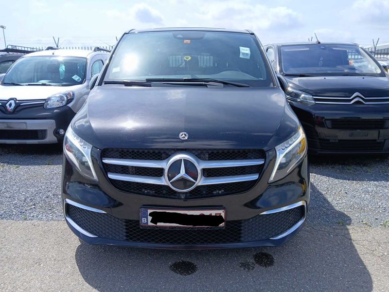 Mercedes-Benz V-Klasse V 300 d AVANTGARDE lang — zdjęcie 7