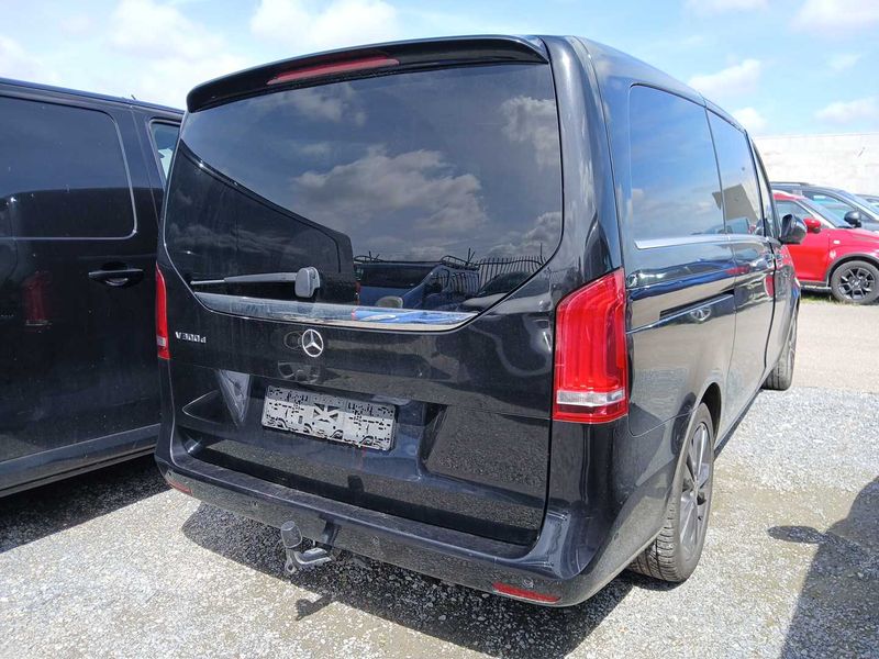 Mercedes-Benz V-Klasse V 300 d AVANTGARDE lang — zdjęcie 4