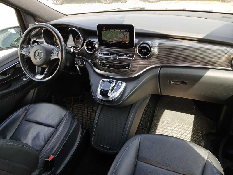 Mercedes-Benz V-Klasse V 300 d AVANTGARDE lang — zdjęcie 11