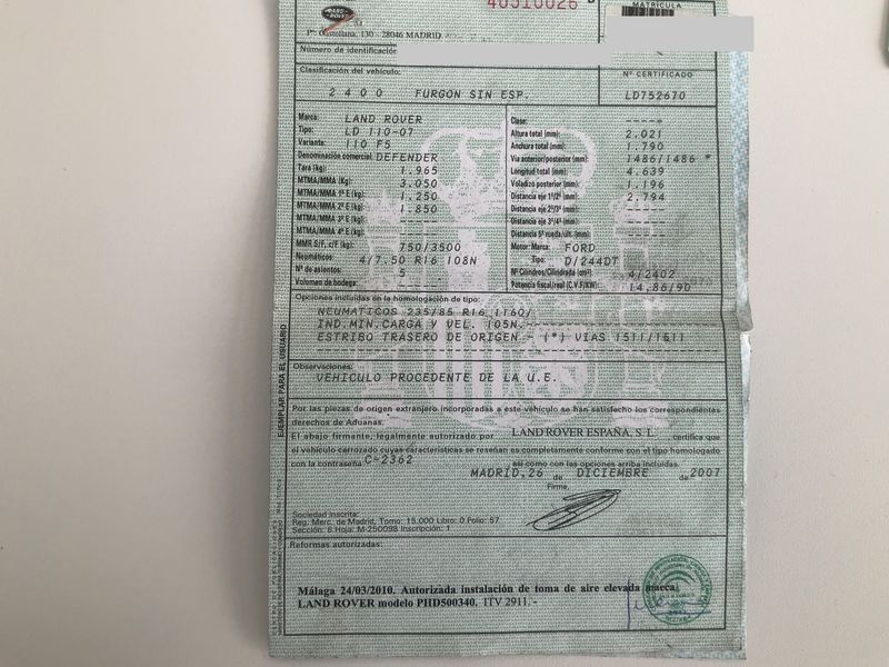 Land Rover Defender 2.4 Td4 110 Edition 60 YRS Station Wagon — zdjęcie 16