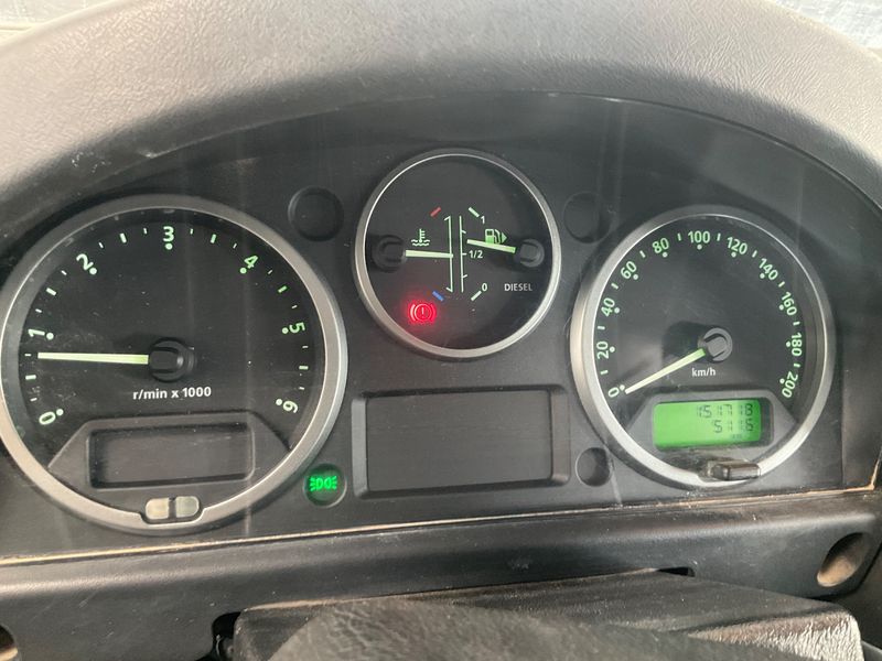 Land Rover Defender 2.4 Td4 110 Edition 60 YRS Station Wagon — zdjęcie 13