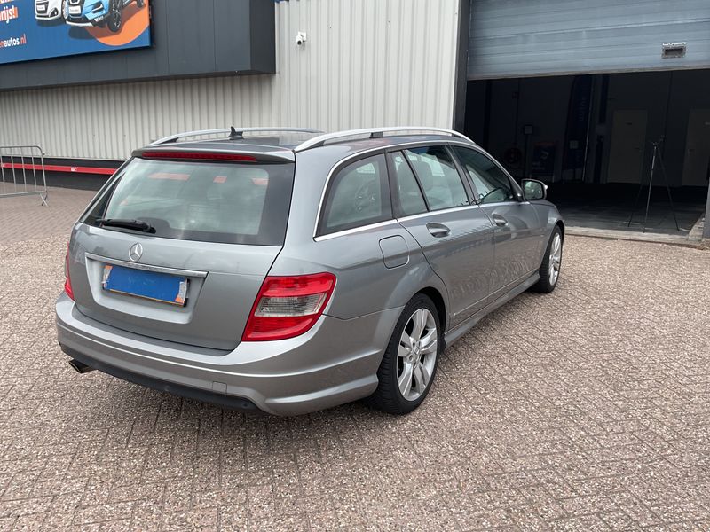 Mercedes-Benz C-Klasse C 220 CDI T Avantgarde — zdjęcie 2