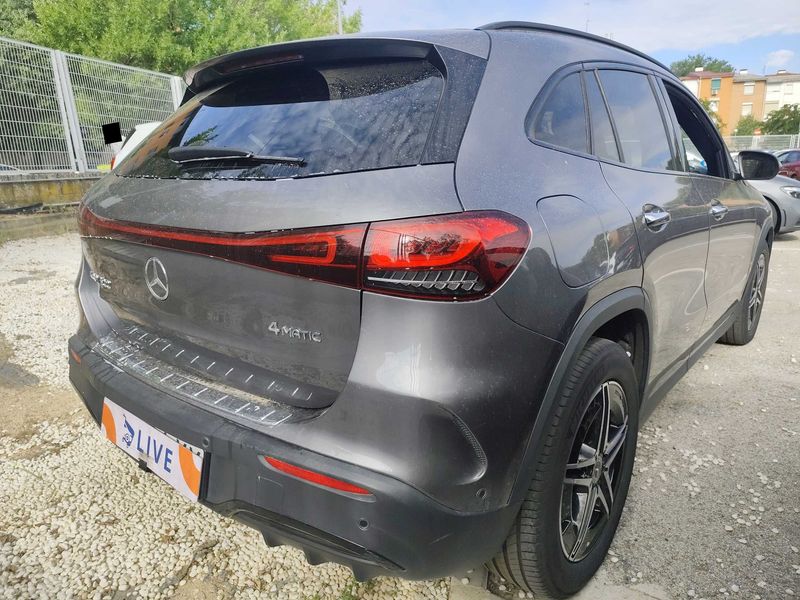 Mercedes-Benz EQA 300 4Matic AMG Line — zdjęcie 5