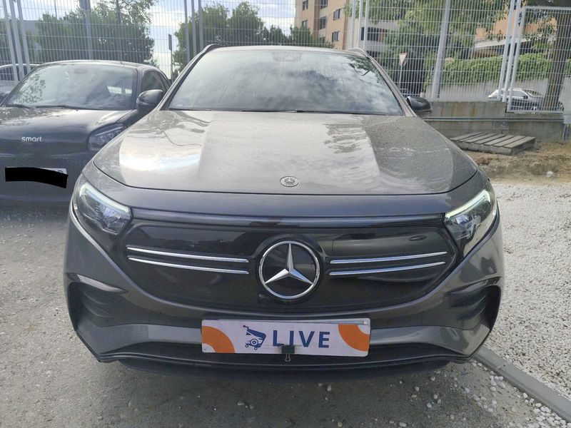 Mercedes-Benz EQA 300 4Matic AMG Line — zdjęcie 7
