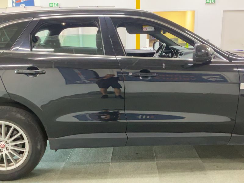 Jaguar F-Pace 20d Prestige AWD — zdjęcie 7
