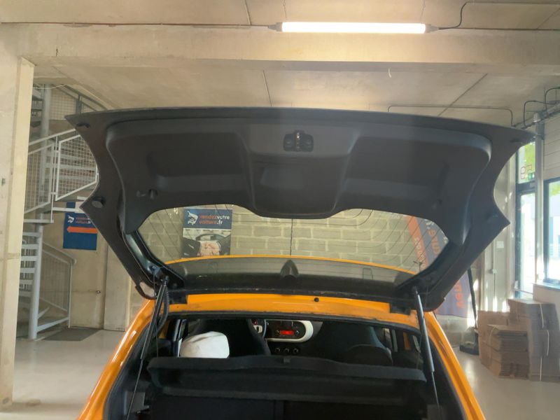 Renault Twingo 1.0 SCe Zen — zdjęcie 10