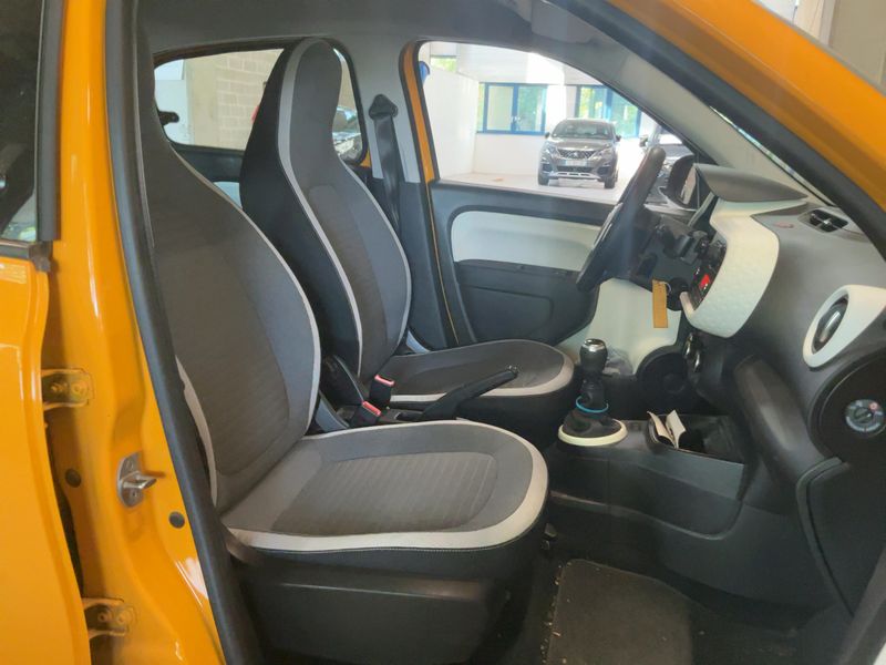 Renault Twingo 1.0 SCe Zen — zdjęcie 11