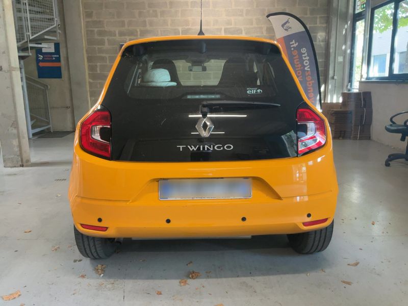 Renault Twingo 1.0 SCe Zen — zdjęcie 5