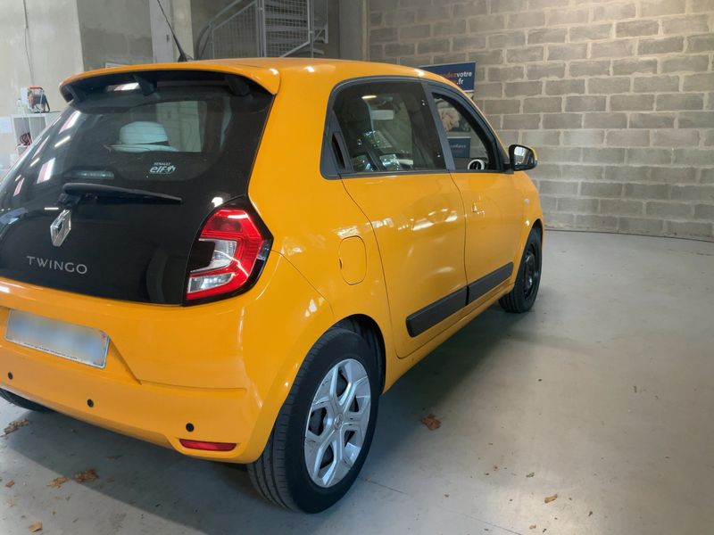 Renault Twingo 1.0 SCe Zen — zdjęcie 6