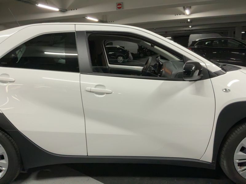 Toyota Aygo X 1.0 VVT-i Dynamic — zdjęcie 7
